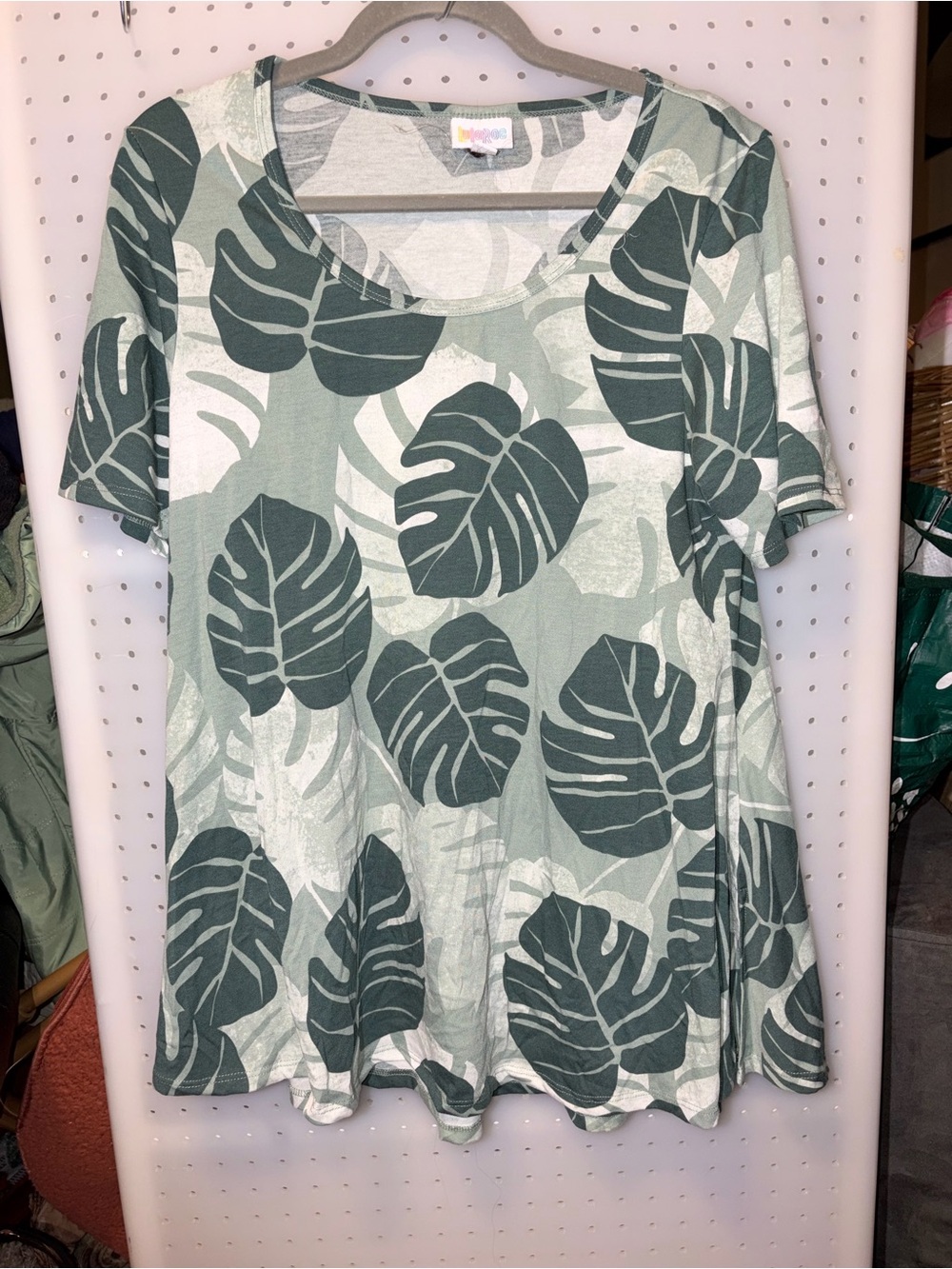 LuLaRoe Sage Green Tropical Leaf Short Sleeve Tee